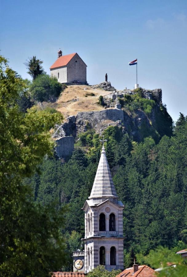 Luxury Apartment Knezovic Sinj Kültér fotó